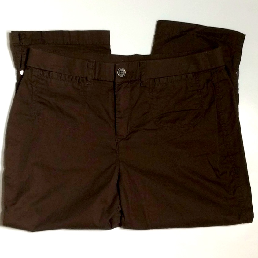 Brown Capris W/Pockets